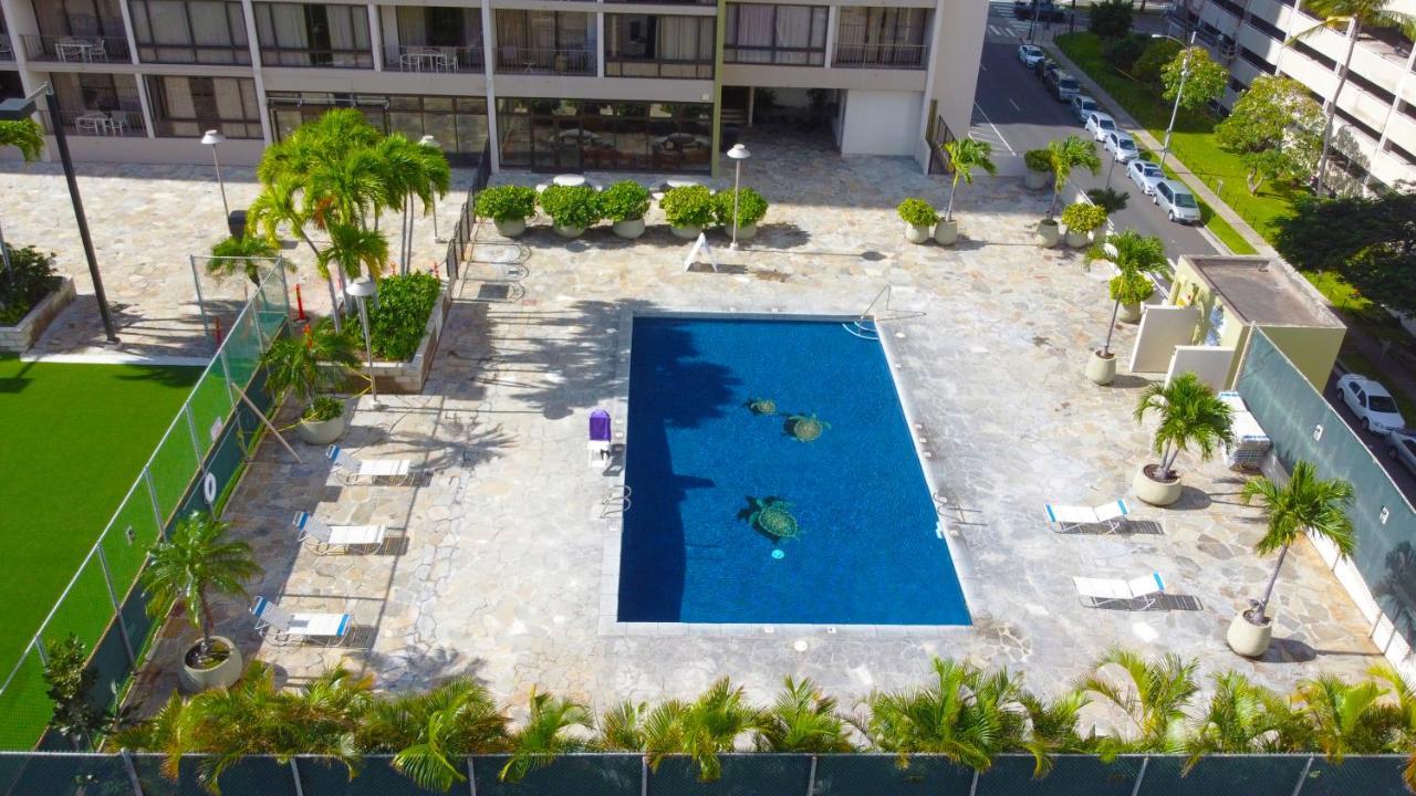 Newly Renovated 2 Bedroom Condo, 1 Block To Waikiki Beach, Free Parking Honolulu Eksteriør bilde