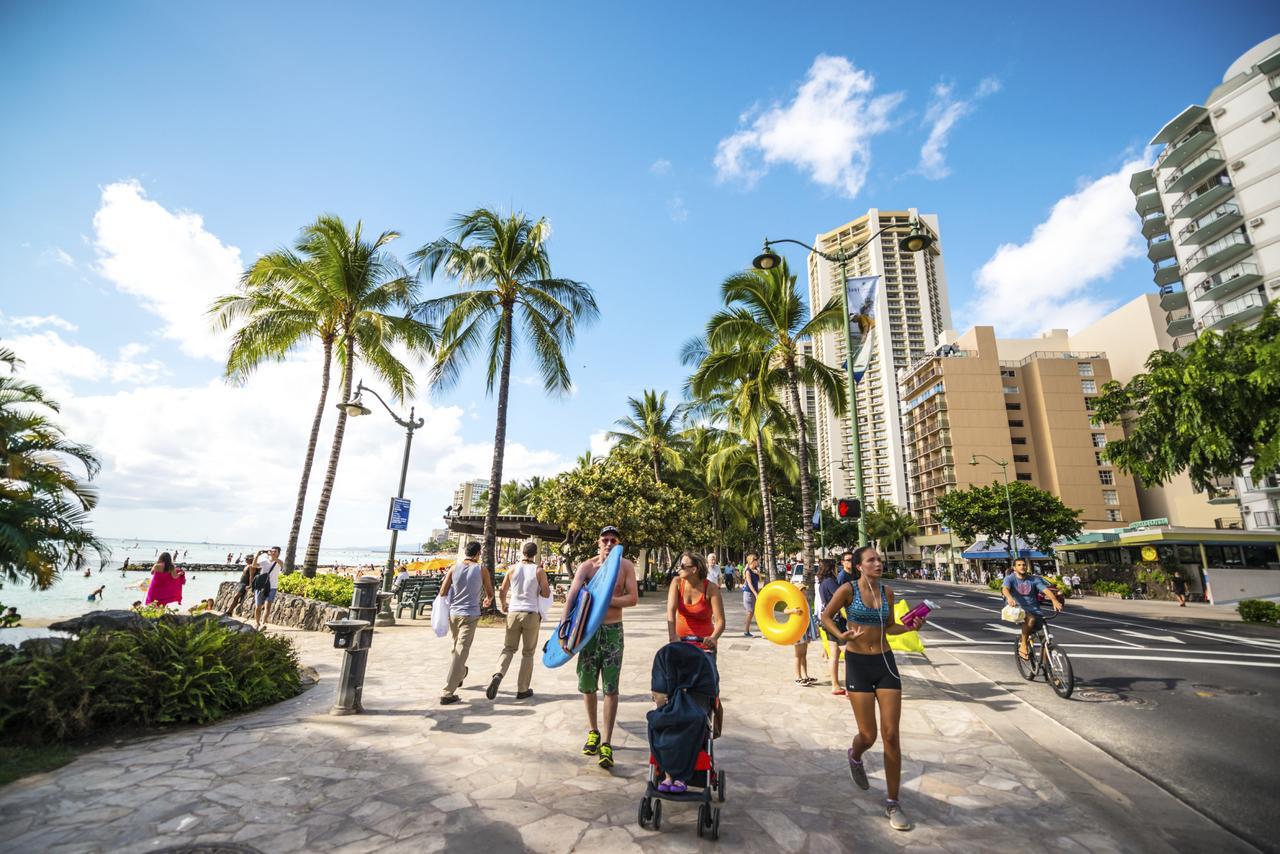 Newly Renovated 2 Bedroom Condo, 1 Block To Waikiki Beach, Free Parking Honolulu Eksteriør bilde